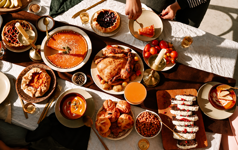 Non-Alcoholic Drink Pairings for Thanksgiving Dinner